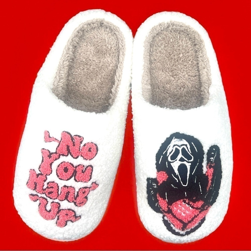 SCREAM “Hang Up” HALLOWEEN Fleece Cozy Shoe Slippers US Size 6.5 - 7 NEW